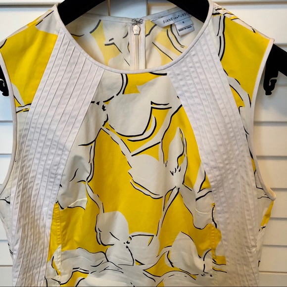 20% OFF🌟DVF Yellow and White Floral Runway Dress - Picture 3 of 9